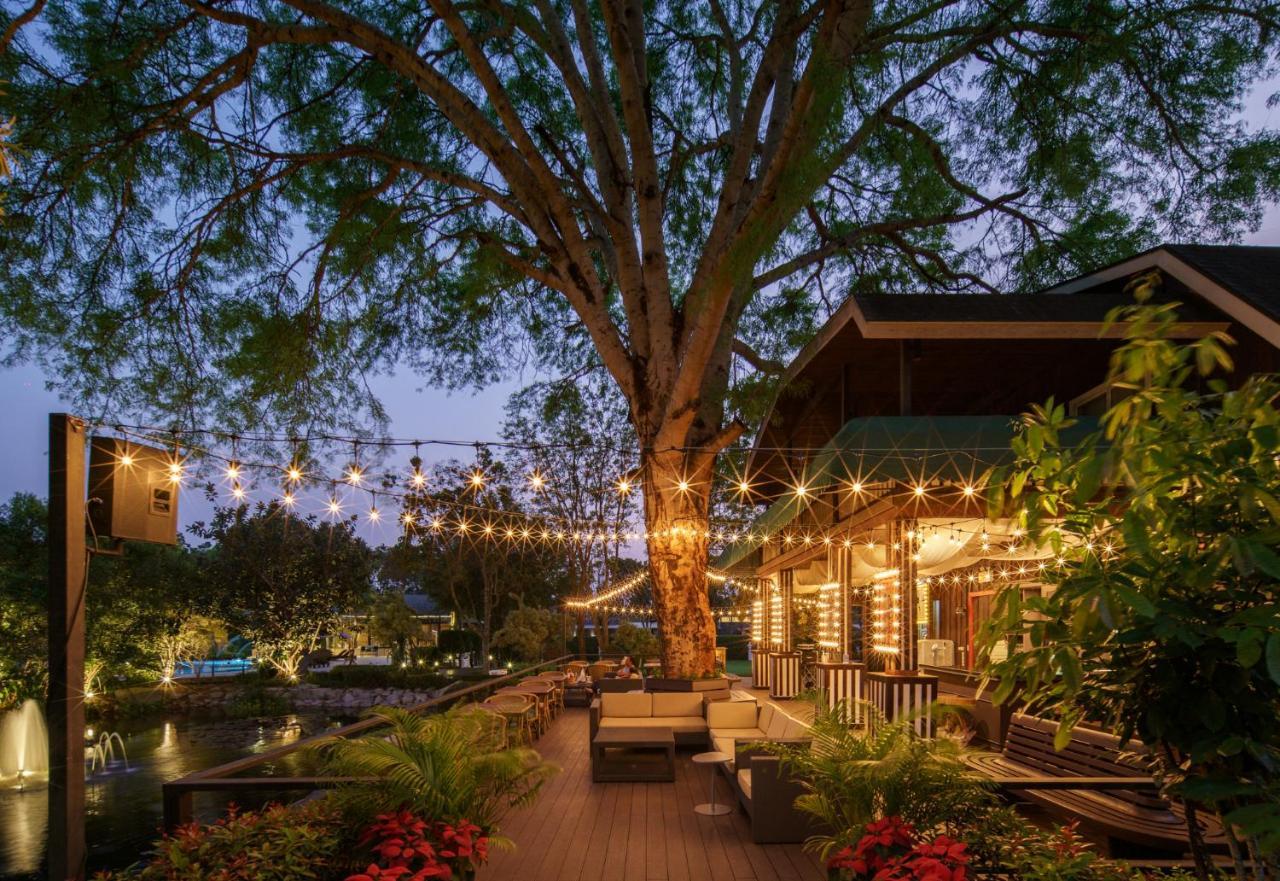 Rancho Charnvee Resort & Country Club Khaoyai Pak Chong Buitenkant foto